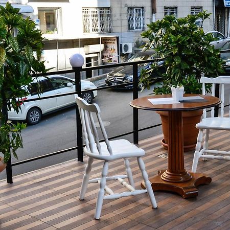 Piccolo Hotel Vake Tiflis Exterior foto